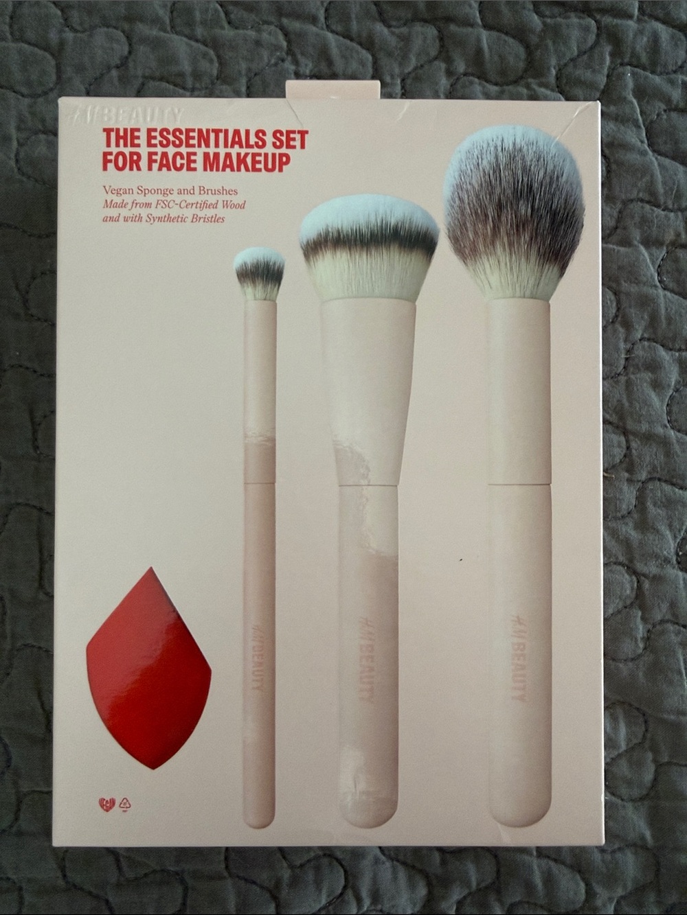 H&M Cream and Light Gray Face Brush & Sponge Set